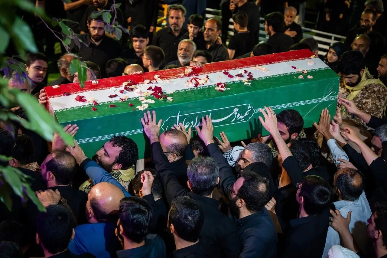 آداب و احکام تشییع پیکر رهبر شهید امت اسلام